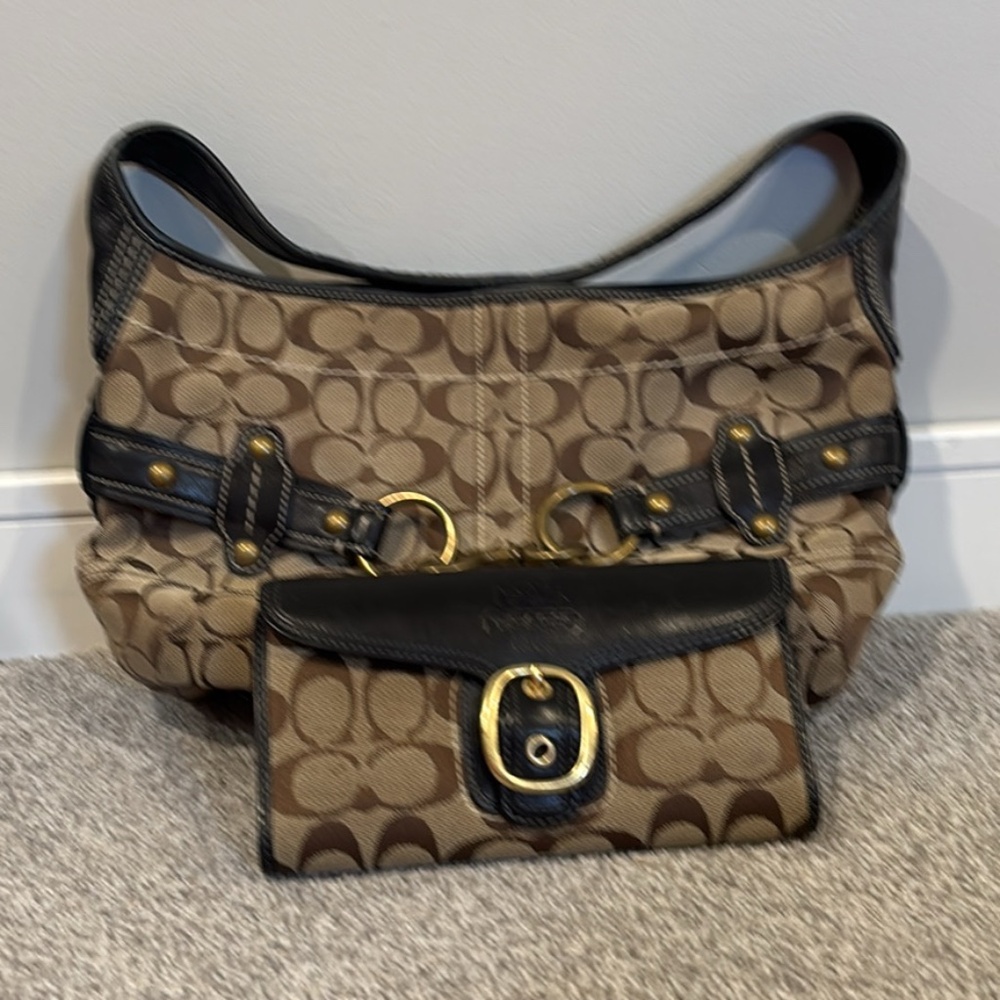 Coach purse and wallet